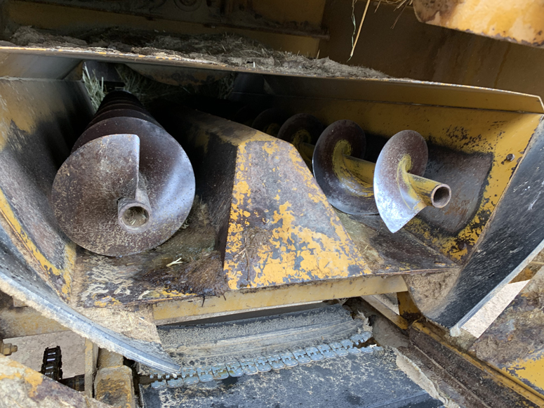 83 H1100 HAYBUSTER TUB GRINDER