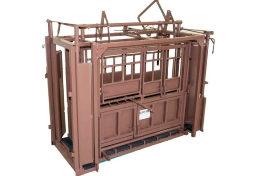 BLATTNER Livestock Equipment