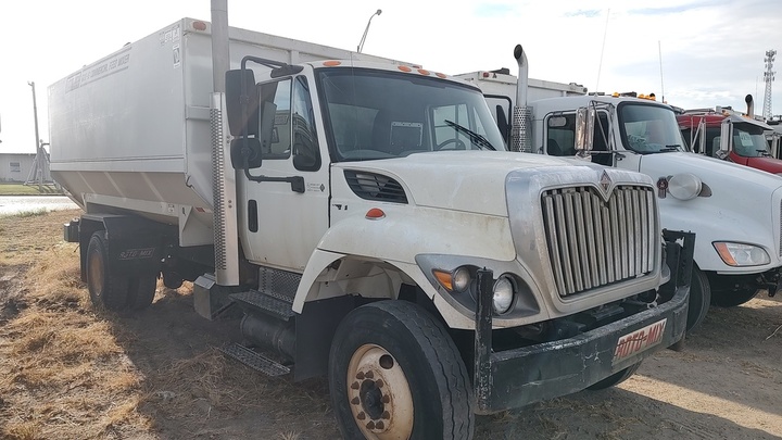 2009 IHC W/ 620-16 ROTO-MIX