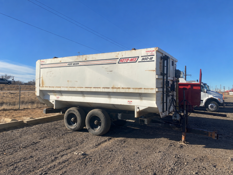 900-18 ROTO-MIX TRAILER