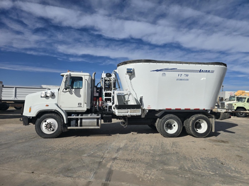 2017 Western Star 4700 SB w/ Laird VT-750