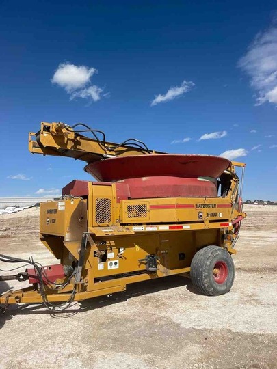 H-1130 HAYBUSTER TUB GRINDER