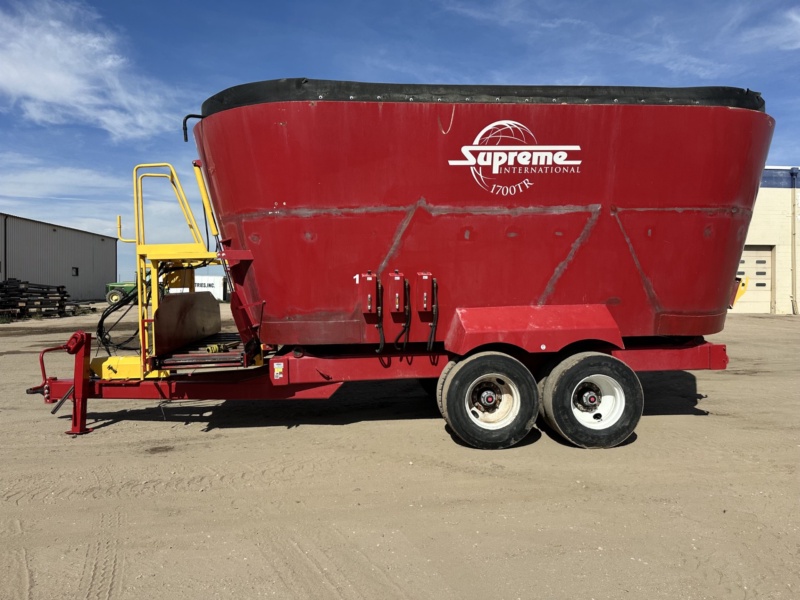 1700TR SUPREME TRAILER