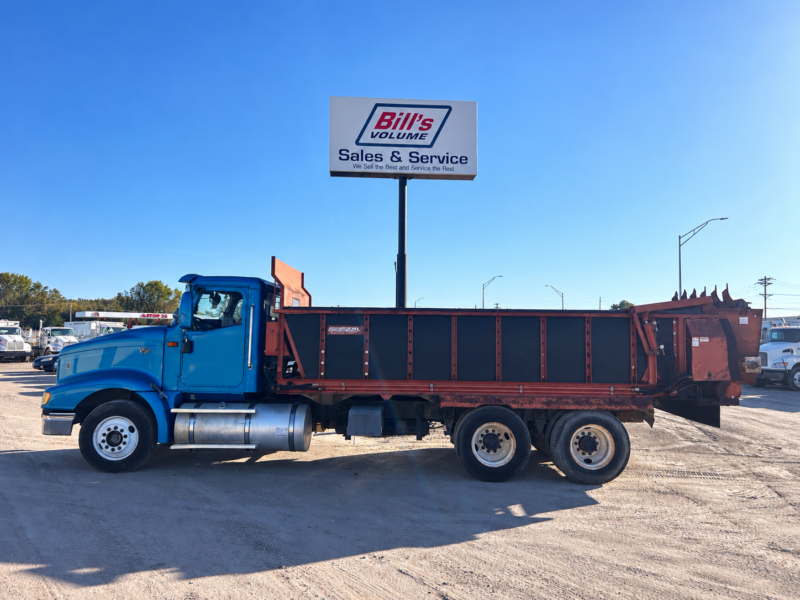 2000 IHC W/ TK20T SPREADALL