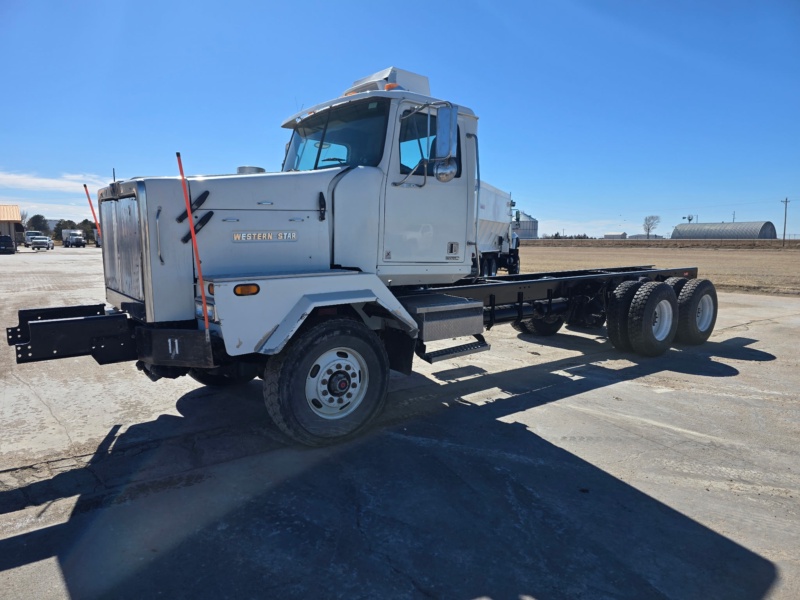 2018 Western Star 4900SB w/MMI 8052