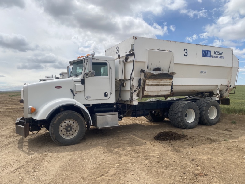2015 PETERBILT 365 W/ MMI 4 AUGER MIXER